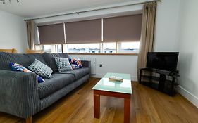 Geata Na Cathrach - Galway Lakeside Apartments